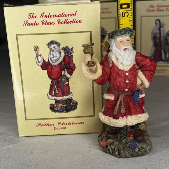 The International Santa Claus Collection Father Christmas England Figurine 1992 - Picture 8 of 11